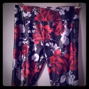 Lavish Deep Rose Leggings